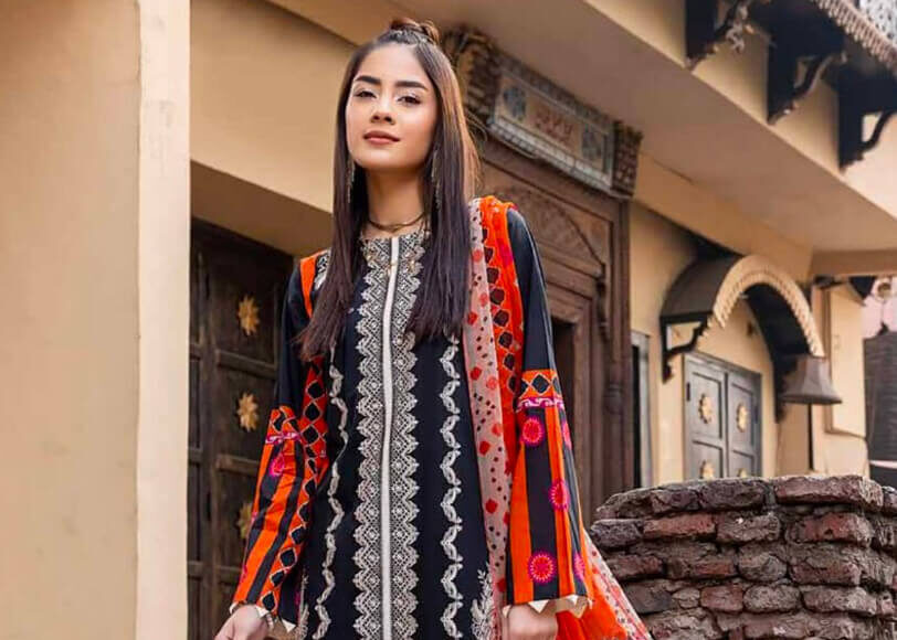 Which Is A Nice Online Store For Pakistani Dresses And Suits?